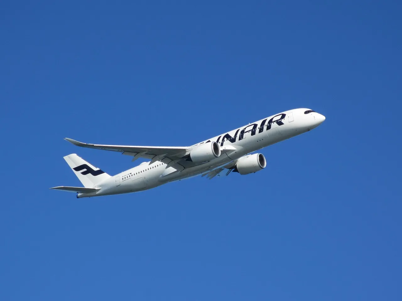 Airbus Beluga: A Engineering Design for Heavy Transportation in the World