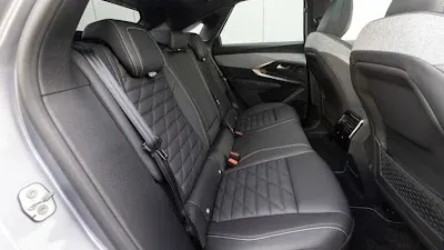 2024 Peugeot 3008  interior