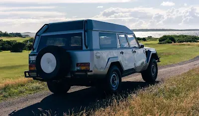 1986 Lamborghini LM002 Wagon