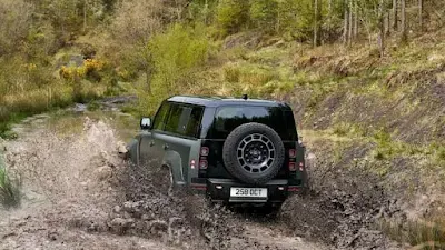 2025 Land Rover Defender Octa